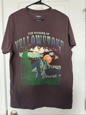 Goodfellow & Co Brown Yellowstone Graphic Short Sleeve Tee